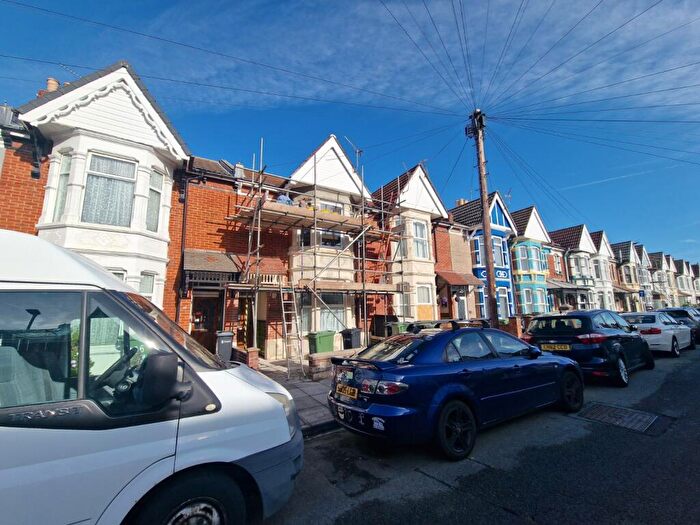 2 Bedroom Apartment For Sale In Shadwell Road, Portsmouth, Hampshire, PO2