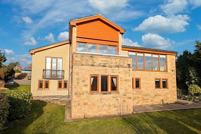 4 Bedroom Detached House For Sale In New Street, Clifton, Brighouse, West Yorkshire, HD6