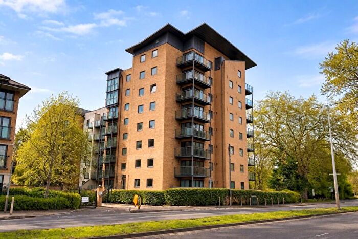 1 Bedroom Apartment To Rent In Woking, Surrey, GU21