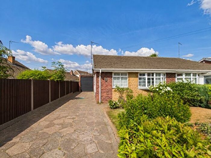 3 Bedroom Semi Detached Bungalow For Sale In Meadow Close, Northampton, NN5