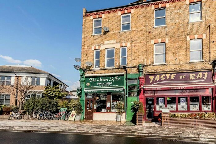 1 Bedroom Flat To Rent In The Green, Twickenham, TW2