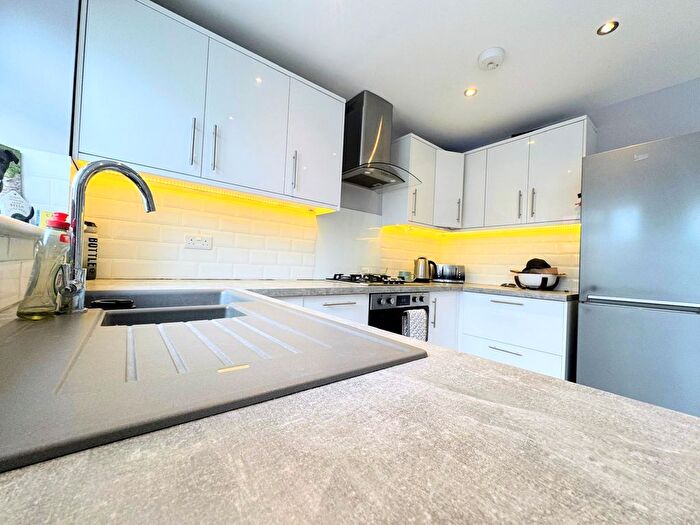 2 Bedroom Semi-Detached House To Rent In Rushdene Walk, Westerham, TN16