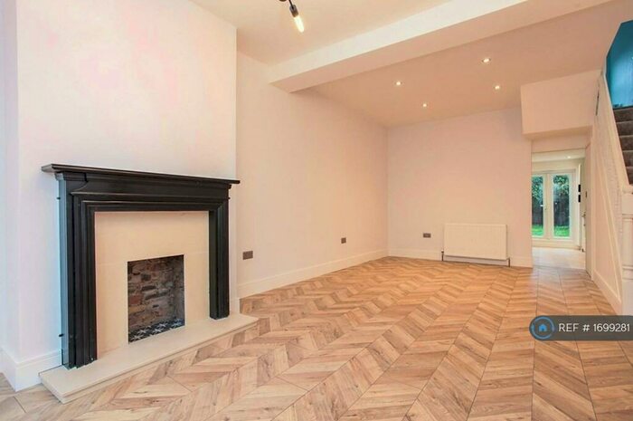 3 Bedroom Terraced House To Rent In Upperton Road West, London, E13