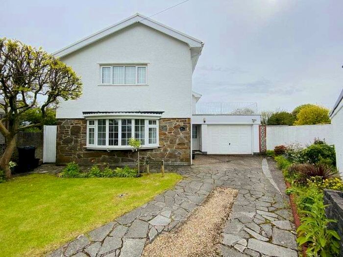 Houses for sale in Cadoxton, SA10, Neath Port Talbot