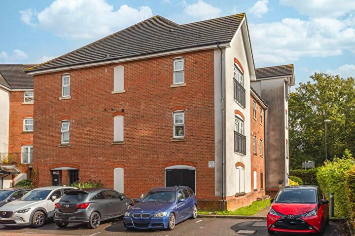 2 Bedroom Property To Rent In Woodfield Road, Woodfield Lodge Woodfield Road, RH10