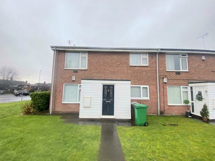 2 Bedroom Maisonette To Rent In Staindale Drive, Nottingham, NG8