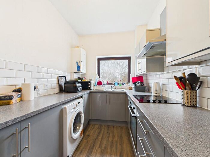 1 Bedroom Semi Detached House For Sale In Diana Court, Avenue Road, Erith, Kent, DA8