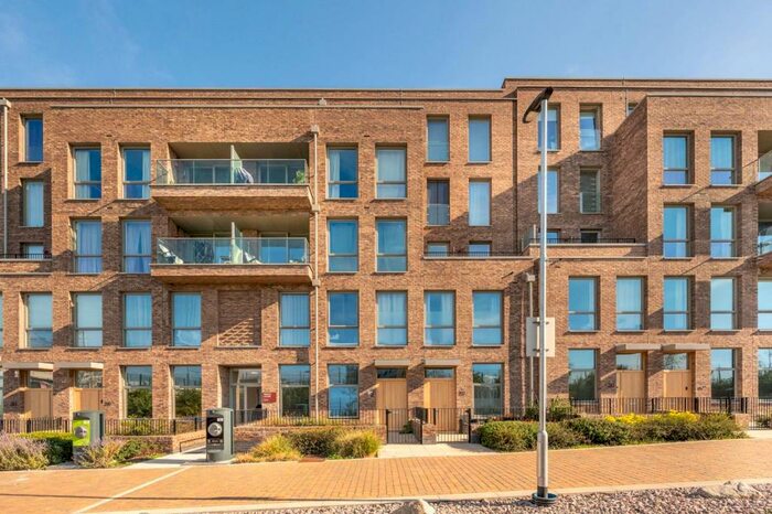 4 Bedroom Flat To Rent In Barking, Barking, IG11