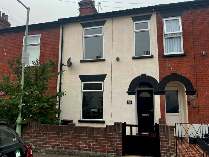 3 Bedroom Terraced House To Rent In May Road, Lowestoft, NR32