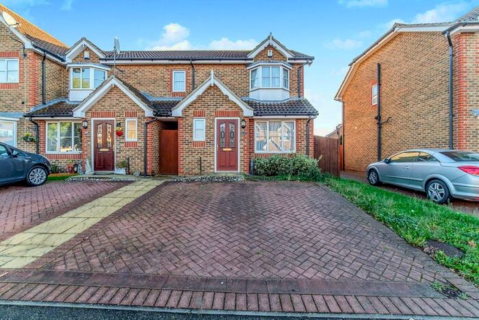 2 Bedroom End Of Terrace House To Rent In Lodge Hill Lane, Chattenden, Rochester, Kent, ME3