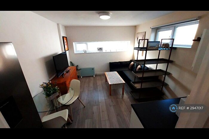 1 Bedroom Flat To Rent In Edgware, Edgware, HA8
