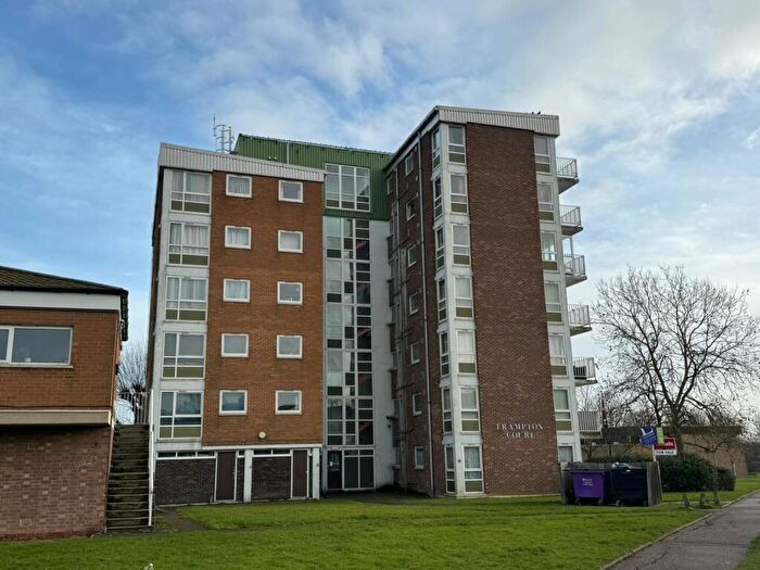 2 Bedroom Apartment For Sale In Severn Way, Bedford, MK41