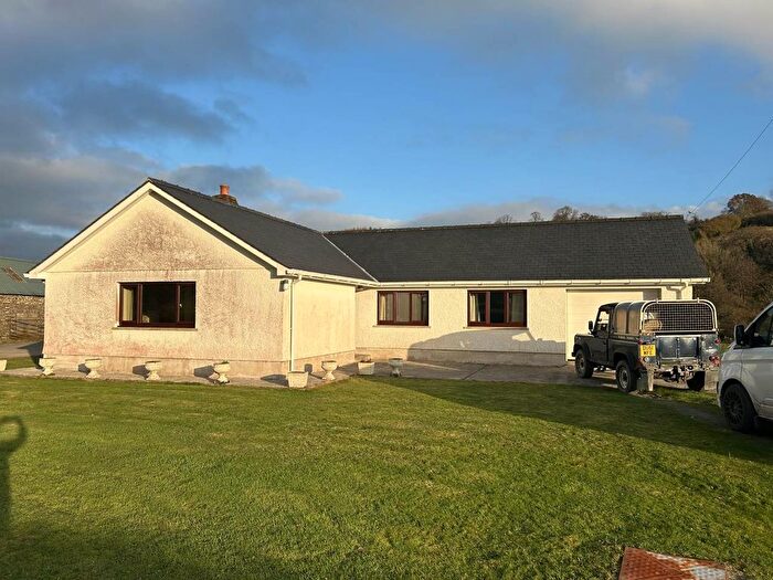 2 Bedroom Detached Bungalow To Rent In Froodvale Bungalow (Ffrwd Vale), Crugybar, Llanwrda, SA19