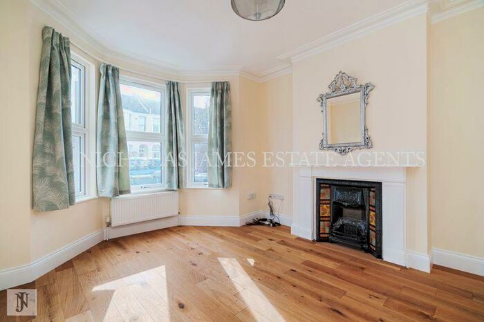 5 Bedroom Terraced House To Rent In West Green Road, London, N15