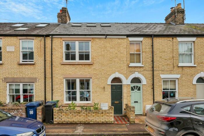 3 Bedroom Terraced House For Sale In Ainsworth Street, Cambridge, CB1