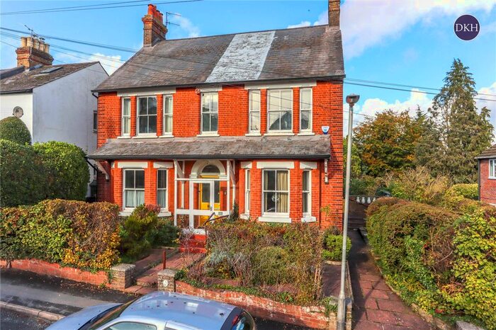 1 Bedroom Flat To Rent In Vicarage Lane, Kings Langley, Hertfordshire, WD4