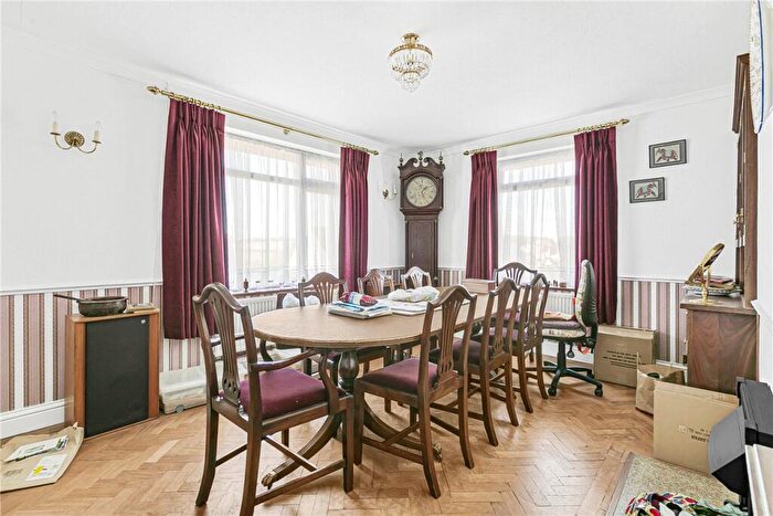 3 Bedroom Detached House For Sale In Coopers Close, Kimpton, Hitchin, SG4