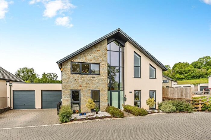 4 Bedroom Detached House For Sale In Haw Wood Drive, Bristol, BS10