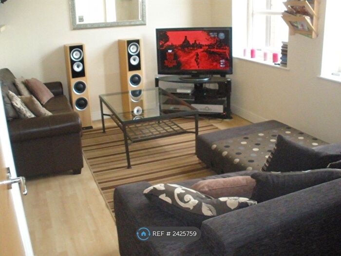 2 Bedroom Flat To Rent In Nightingale House, Nottingham, NG3