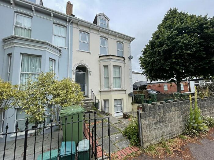 1 Bedroom Flat To Rent In First Floor Flat Hewlett Road Cheltenham, GL52