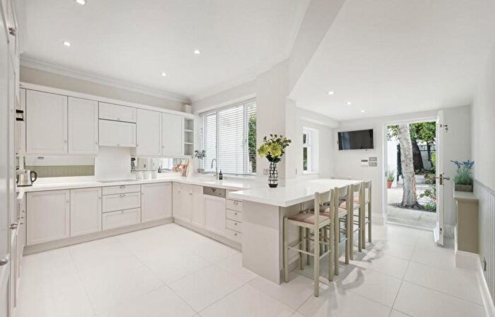 5 Bedroom Terraced House To Rent In Wilton Place, London, SW1X