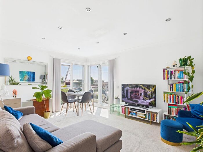 1 Bedroom Apartment For Sale In Carmichael Close, Ruislip, HA4