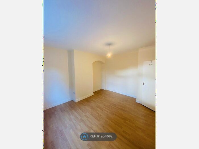 3 Bedroom Terraced House To Rent In Woodbank Road, Bromley, BR1