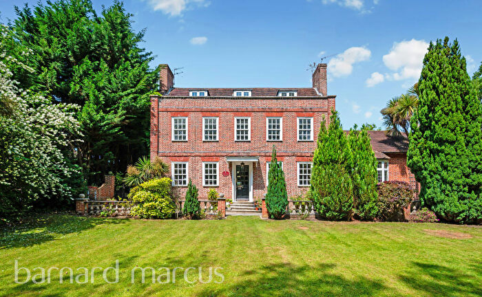 6 Bedroom Detached House To Rent In London Road, Wallington, SM6