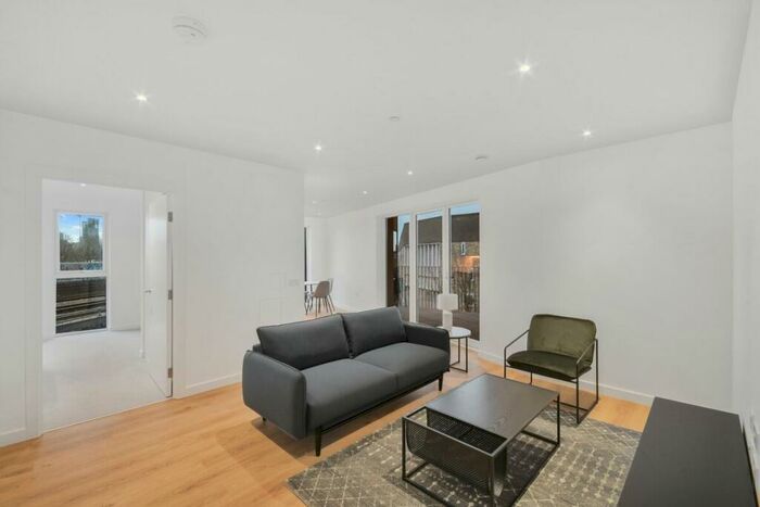2 Bedroom Apartment To Rent In Dockley Road London, SE16