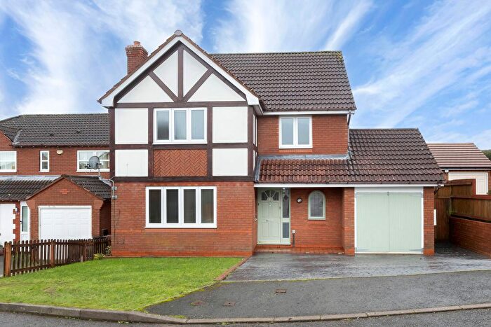 4 Bedroom Detached House To Rent In Briar Close, Lickey End, Bromsgrove, B60
