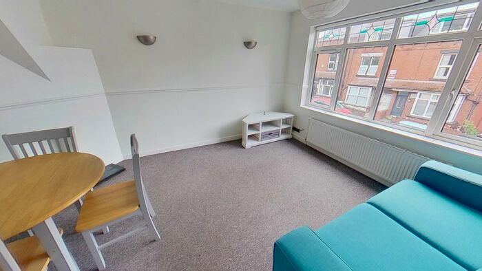 2 Bedroom Flat To Rent In The Village Street, Burley, Leeds, LS4
