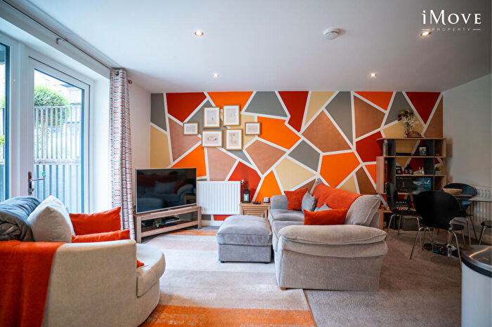 2 Bedroom Flat For Sale In Lambourne House, Apple Yard, London, SE20