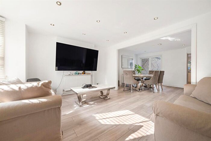4 Bedroom Terraced House For Sale In Gipsy Road, West Norwood, SE27