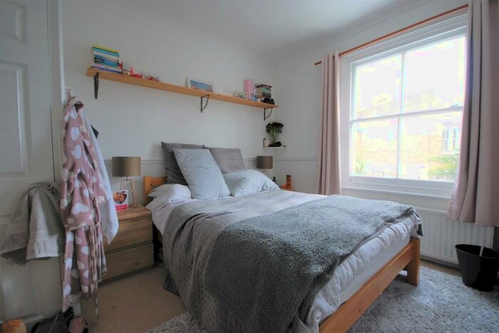 3 Bedroom Maisonette To Rent In Boundaries Road, Balham, SW12