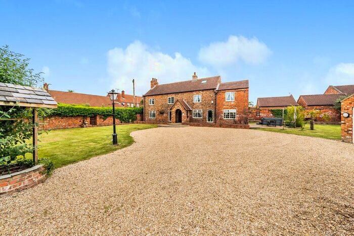 5 Bedroom Detached House For Sale In Pinfold Hill, Wistow, Selby, YO8