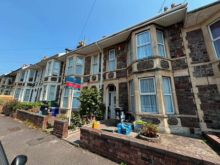 4 Bedroom Terraced House To Rent In Strathmore Road, Horfield, Bristol, BS7