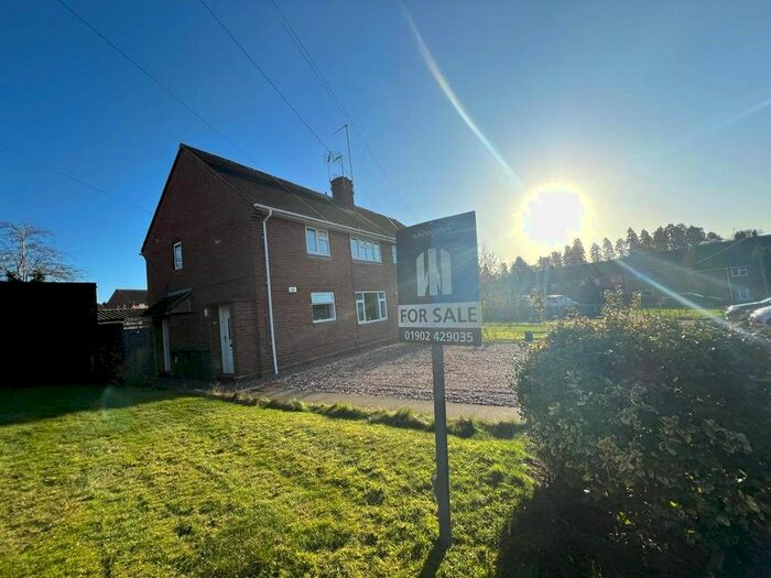 1 Bedroom Flat For Sale In Clee Hill Drive, Wolverhampton, West Midlands, WV3