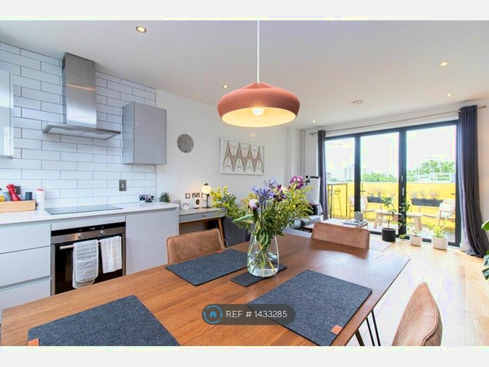 2 Bedroom Flat To Rent In Arts Lane, London, SE16