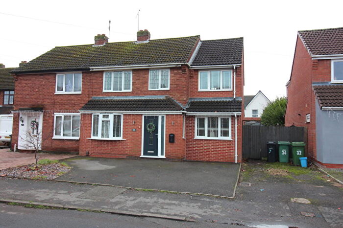 4 Bedroom Semi Detached House To Rent In Kingswinford, Marley Road, DY6