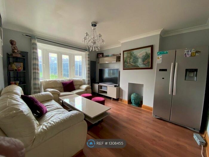 3 Bedroom Terraced House To Rent In Coles Crescent, Harrow HA2