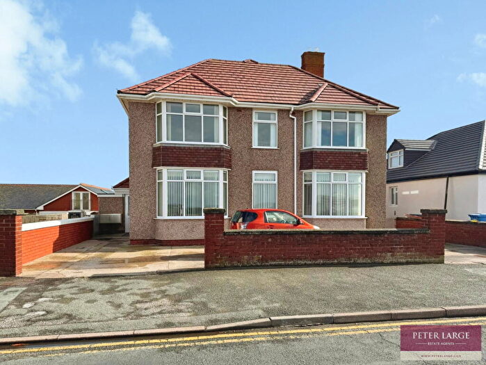 8 Bedroom Detached House For Sale In Marine Drive, Rhyl, LL18