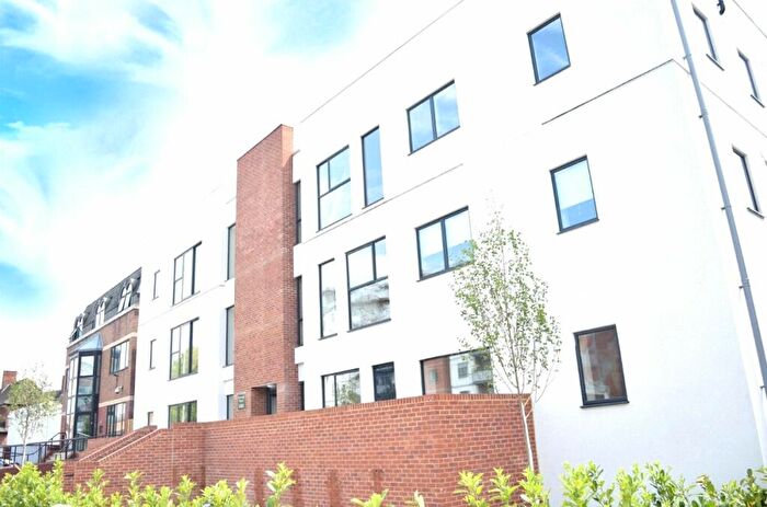1 Bedroom Apartment For Sale In Kings Road, Reading, Berkshire, RG1