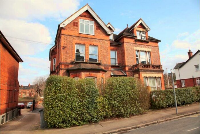 1 Bedroom Apartment To Rent In Russell Street, Reading, RG1
