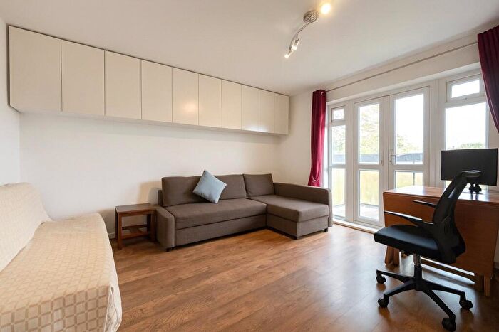 1 Bedroom Flat For Sale In Middle Park Avenue, London, SE9
