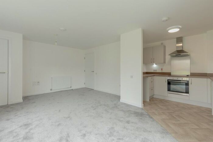 2 Bedroom Flat To Rent In Thread Court, Newhall Street, Glasgow, G40
