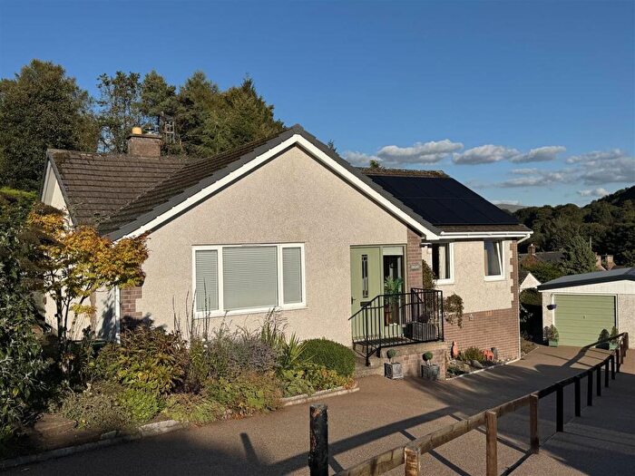 3 Bedroom Detached Bungalow For Sale In Brackenrigg, Armathwaite, CA4