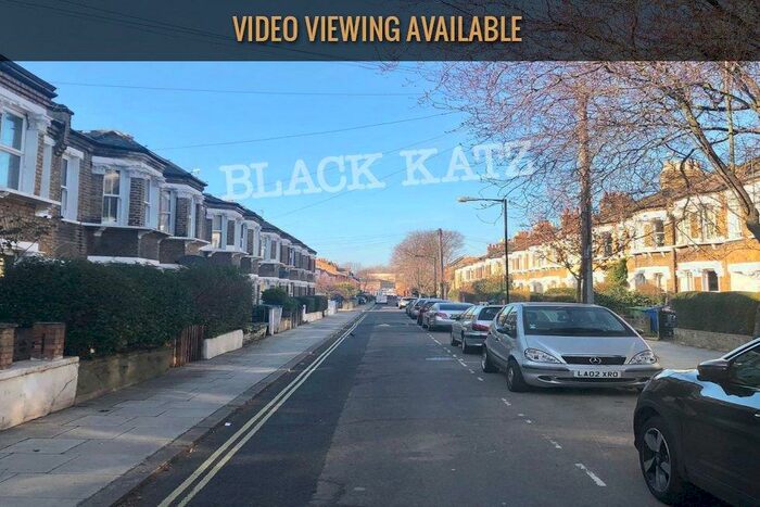 4 Bedroom Flat To Rent In Coleman Road, SE5