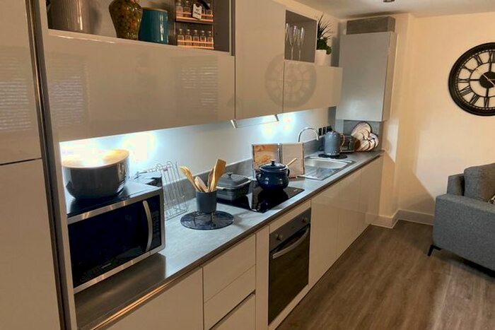 1 Bedroom Flat To Rent In Hurst Street, Baltic Triangle, L1