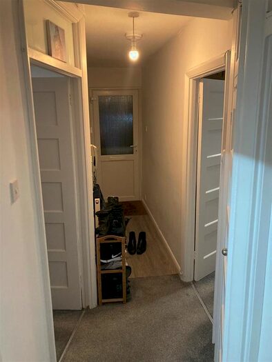 2 Bedroom Flat To Rent In Princes Drive, Harrow, HA1