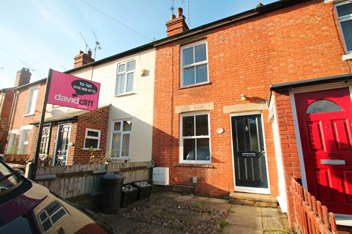2 Bedroom Terraced House To Rent In Wescott Road, Wokingham, Berkshire, RG40
